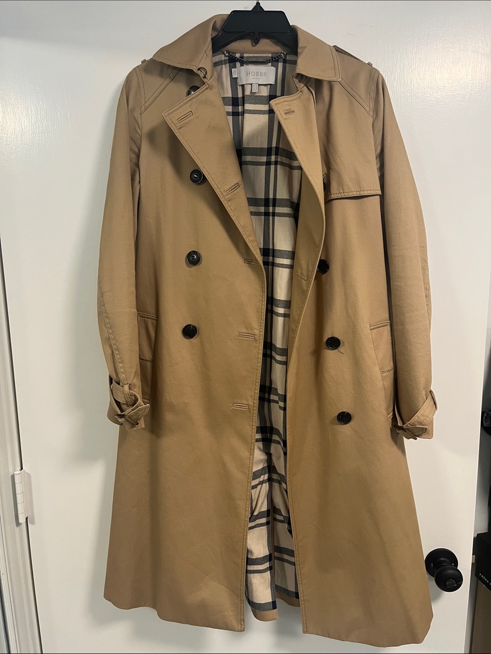 Hobbs London Tan Trench Coat with Navy Plaid Lining Sz Small (US 6 UK 10) - Picture 4 of 4
